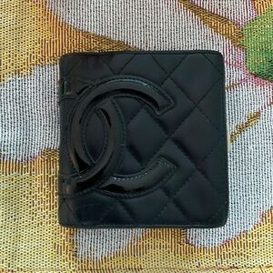 CHANEL Cambon Black Lambskin Patent leather bifold wallet w kiss lock pouch $400